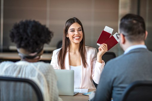 Pourquoi travailler en agence de voyage ?